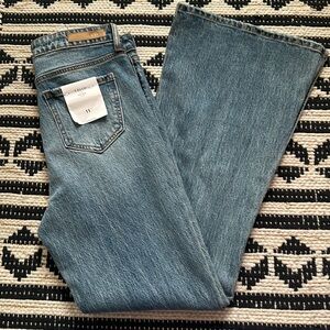NWT Cello high-rise flare jeans